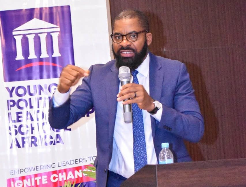 Deji Adeyanju