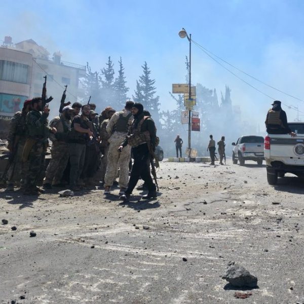 Israeli Airstrike Hits Sweida Amid Fierce Druze-Bedouin Clashes
