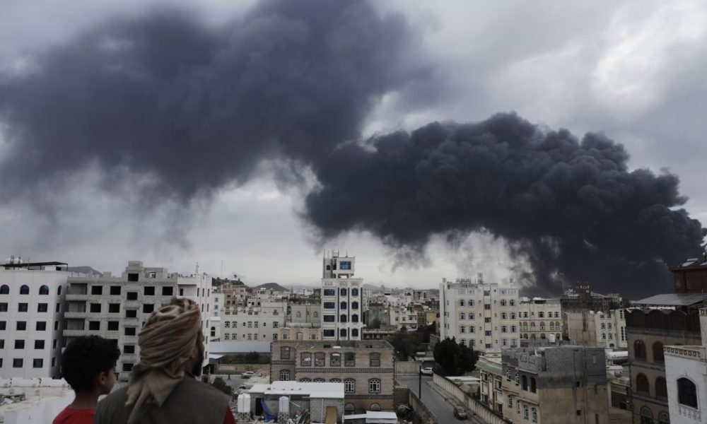 Israel fires at Ports in Yemen as Houthis fire more missiles