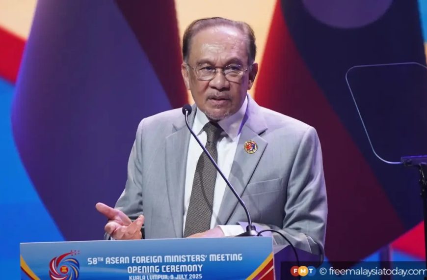 Malaysia's PM Anwar warns of weaponization of trade