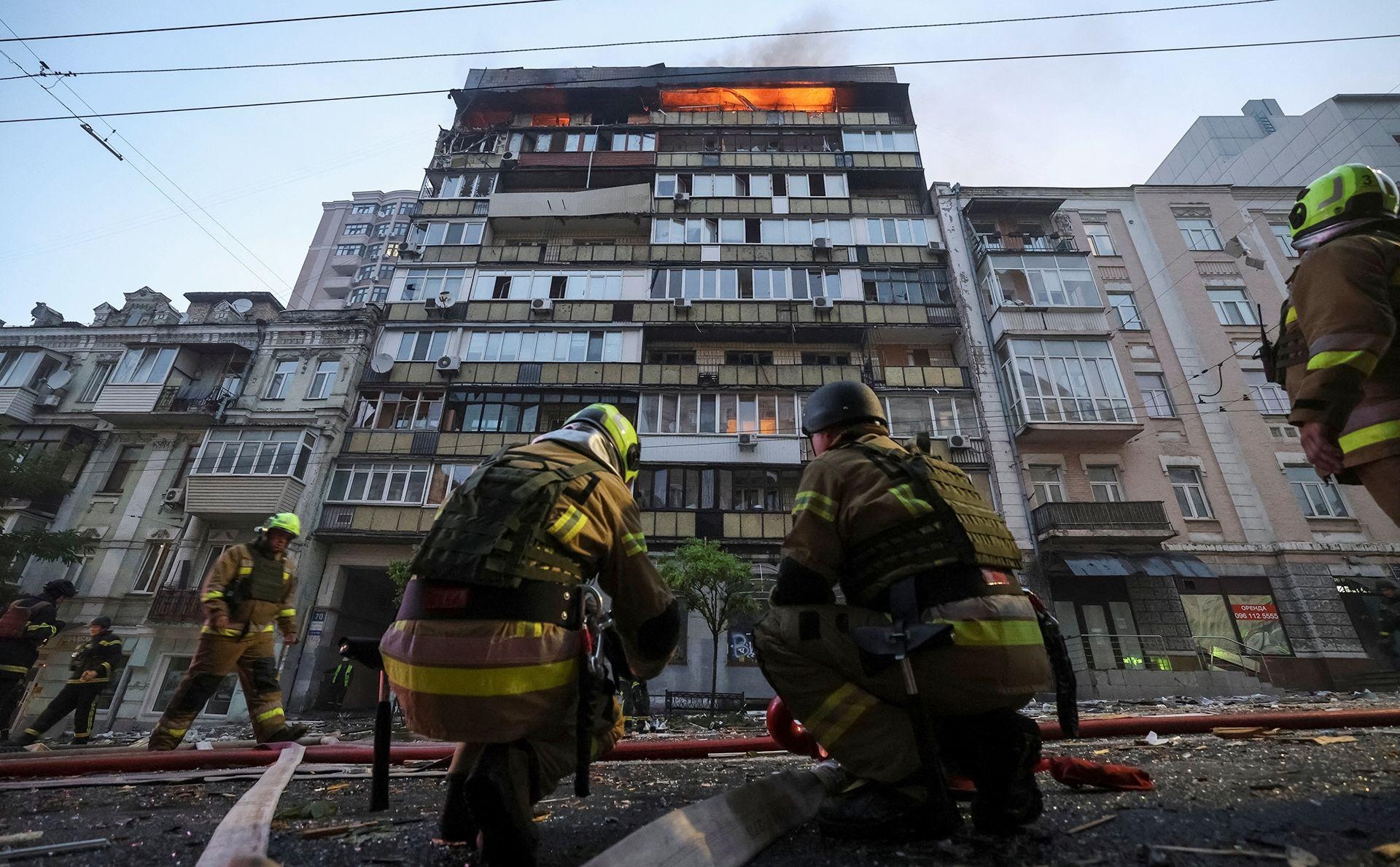 Russia hits Kyiv again with deadly drone strike
