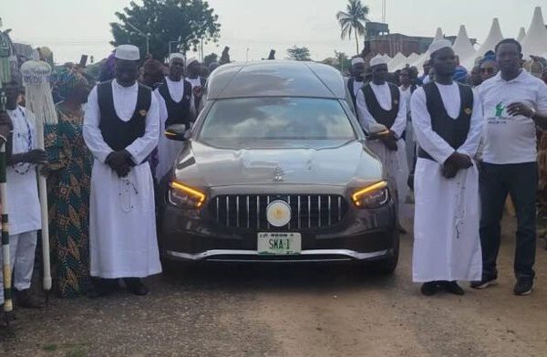 Oba’s Burial Sparks Culture vs. Religion Clash in Ijebu