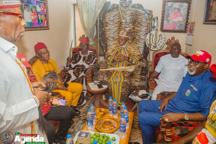 George Moghalu at the palace of His Royal Majesty (HRM) Dr. Michael C. Idigo, Igwe of Aguleri