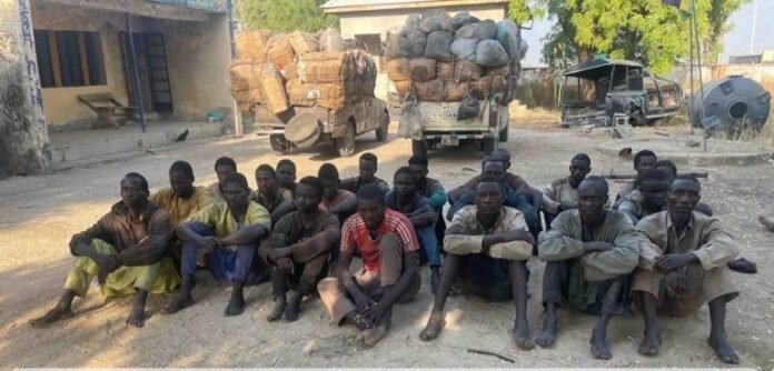 Soldiers arrest 22 suspected terrorist logistics suppliers