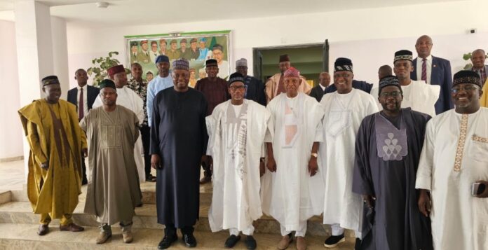 APC NATIONAL CHAIRMAN MEETS BAUCHI STATE GOVENOR.