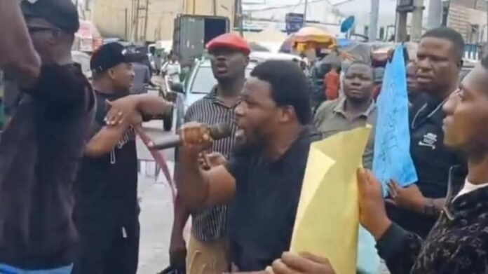 Protesting traders in Lagos