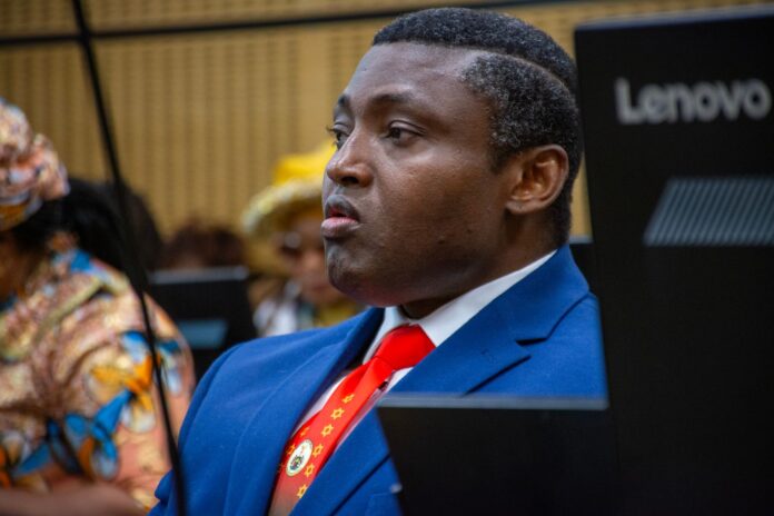 Simon Ekpa