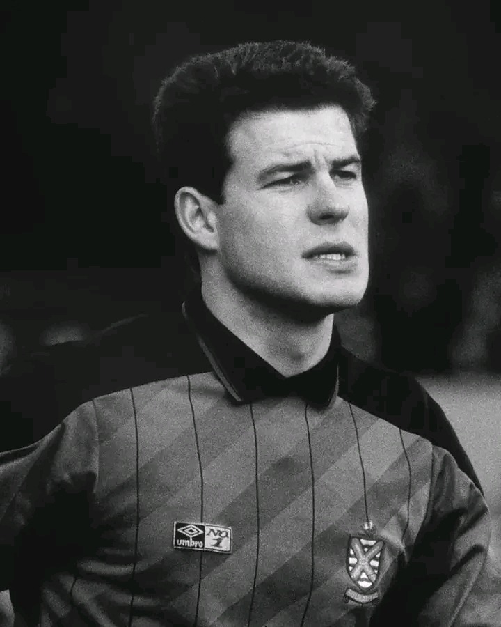 Former Fulham Goalkeeper John Vaughan Dies at 62