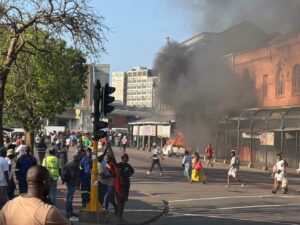 PHOTOS: Cars set ablaze, shops looted as anti-migrant violence erupts in S'Africa